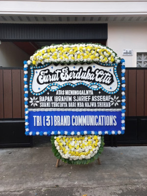 Papan Bunga Duka di Ketang Baru